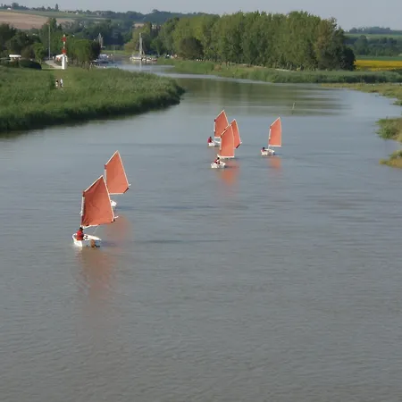 Julie * Saint-Bonnet-sur-Gironde